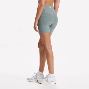 Like New Vuori Elevation Shorts XS Stormy Heather